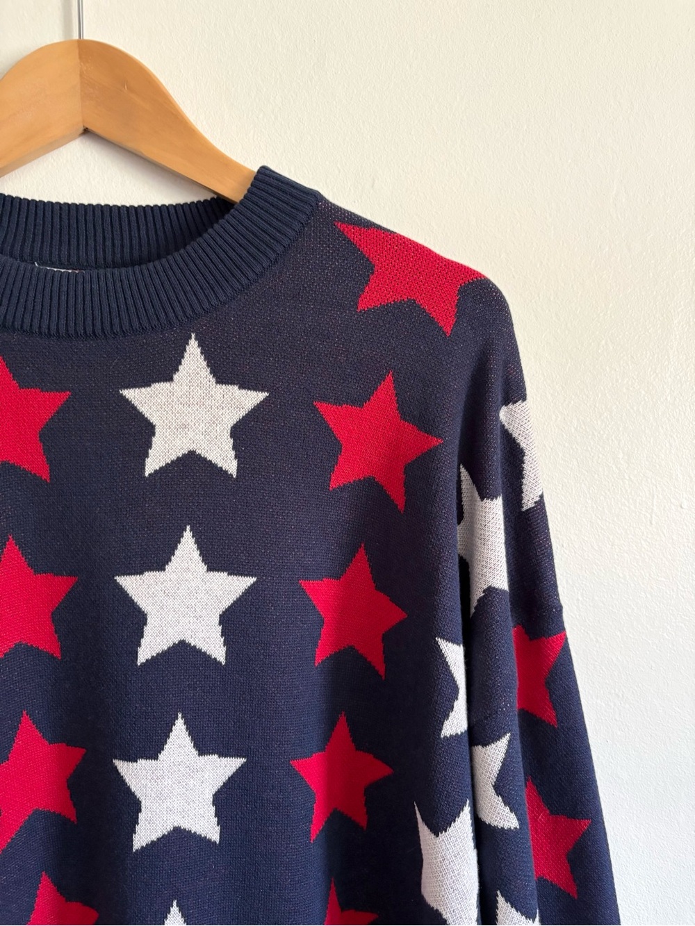 Beach Riot Callie Knit Sweater in Americana Stars NEW - Picture 3 of 6